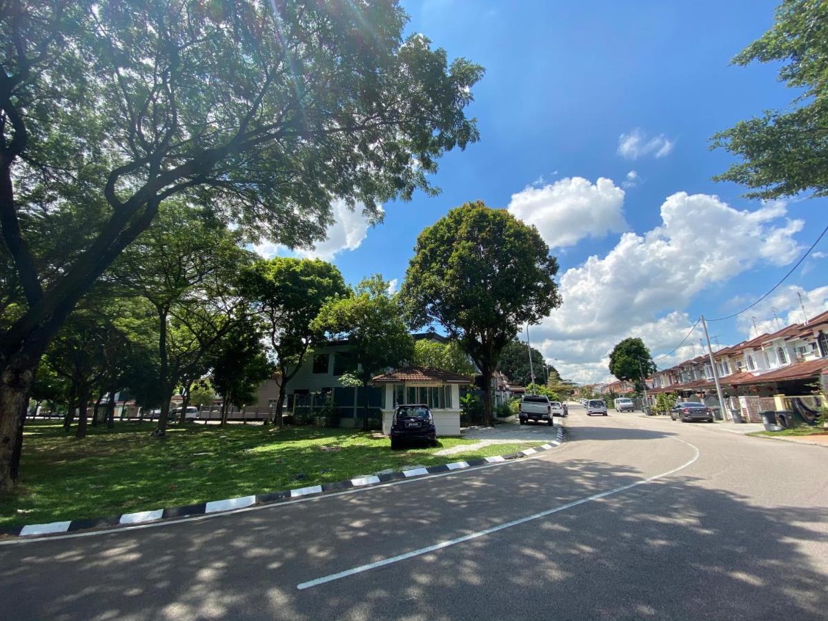 Oneriimba Private Pool & Garden Residence Johor Bahru Exterior foto